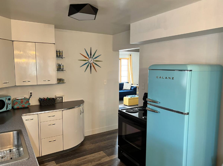 Colorful 2-Bed Apartment with Park Access in the Heart of Rock Springs - Photo 5