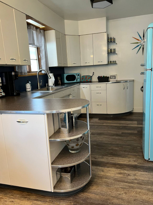 Colorful 2-Bed Apartment with Park Access in the Heart of Rock Springs - Photo 6