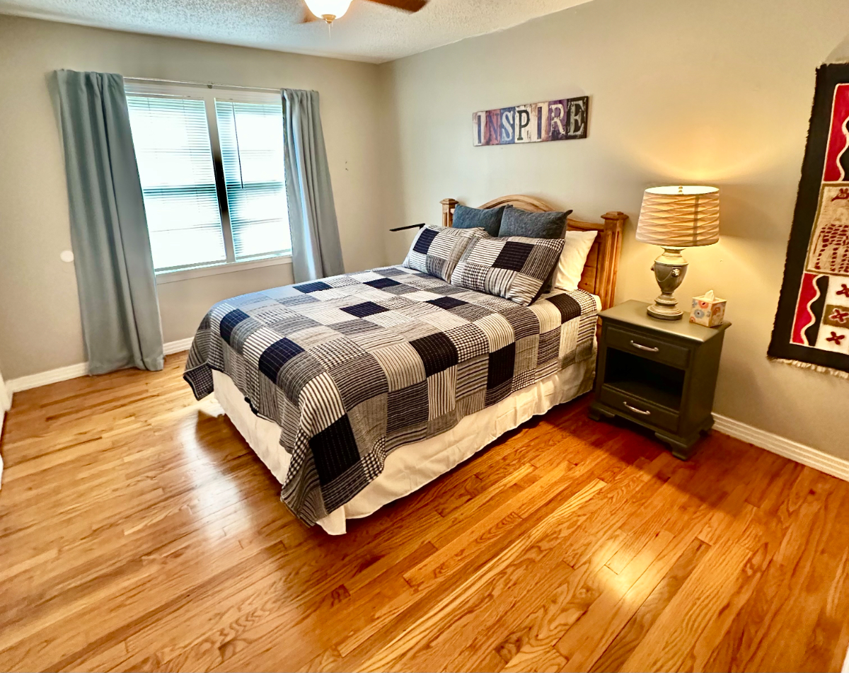 Great location in Medical District Near TTU - Photo 4