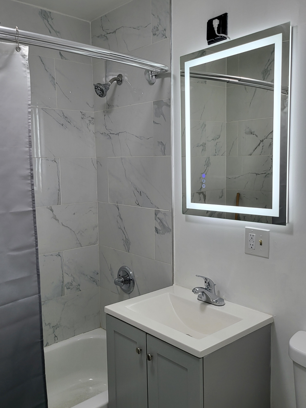 Spacious Room in Northern Bronx, Williamsbridge Area - Photo 12