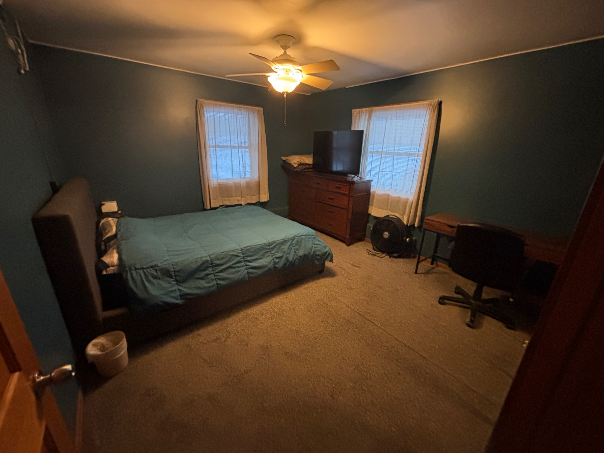 Cozy bedroom at the Relaxing Chalet - Photo 6