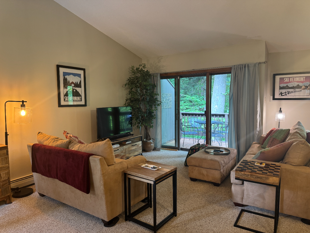 Furnished 2 Bedroom Condo - Photo 6