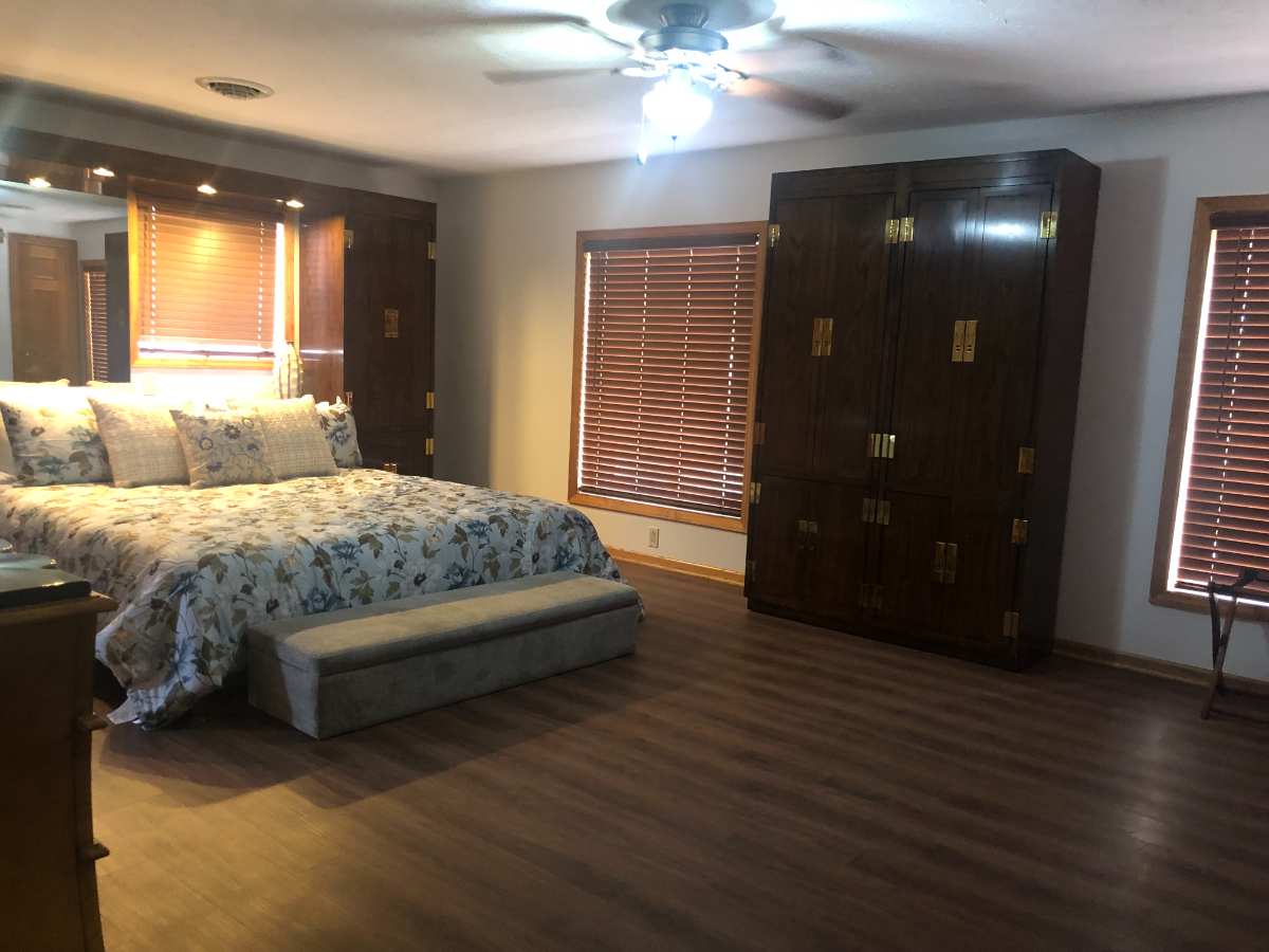 Spacious 4-Bedroom Home with Modern Comforts in a Peaceful Winfield Spot - Photo 12