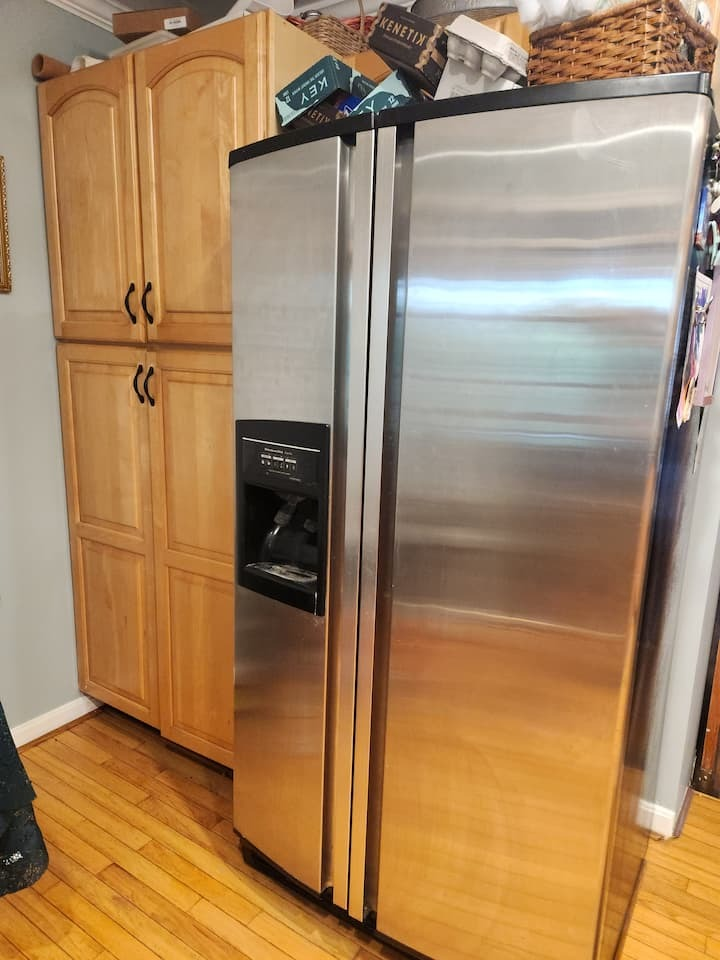 Amazing 3BR Furnished Retreat w/ Garden Oasis & Hot Tub -- Outstanding Location - Photo 7