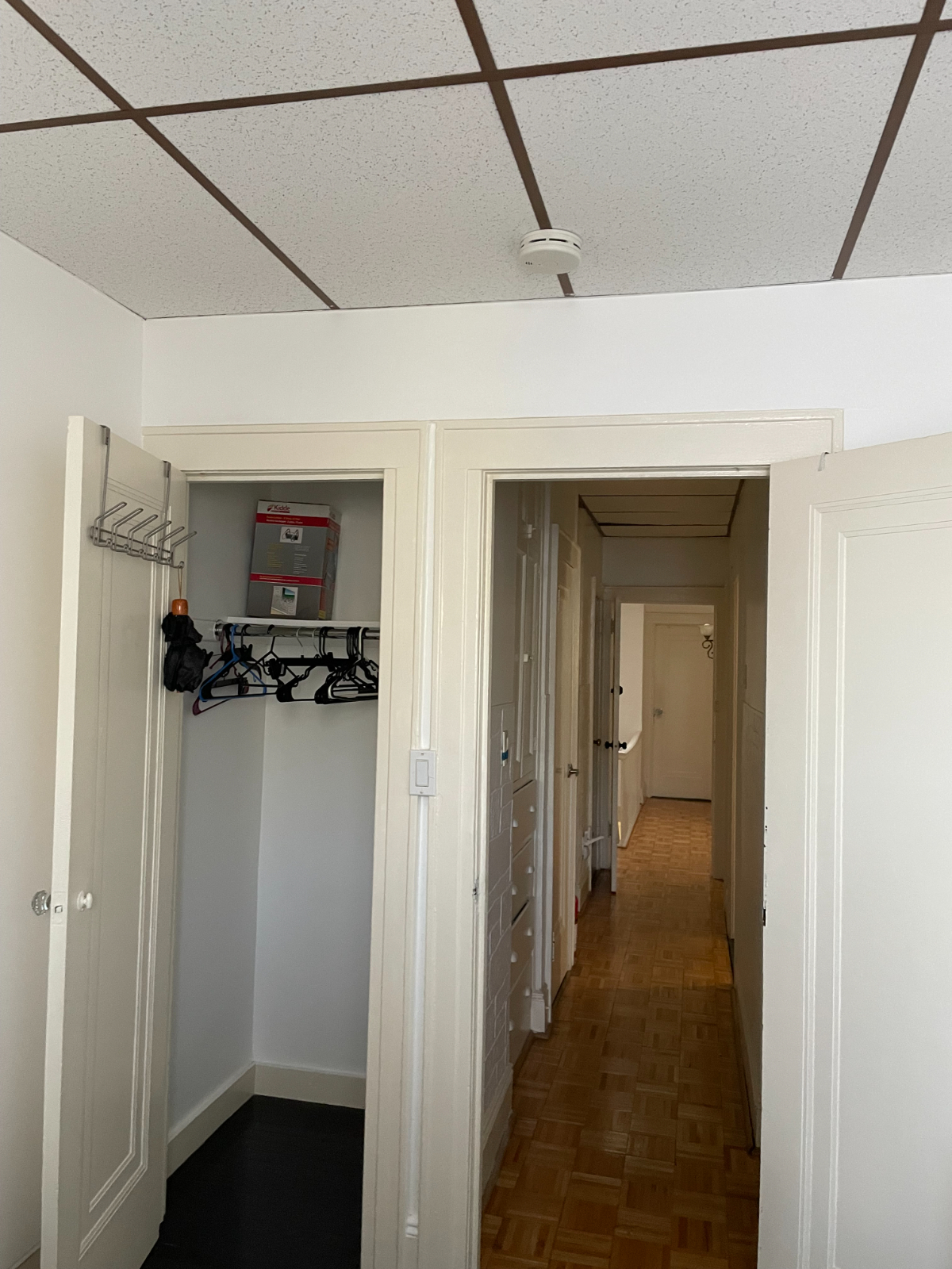 Best Quiet Room in the Area - Photo 8