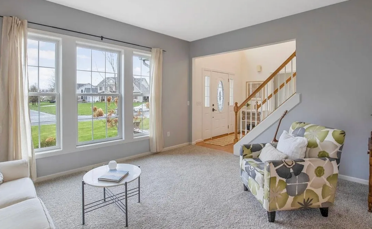 Private Bed & Bath Near Lake Ontario - Photo 6