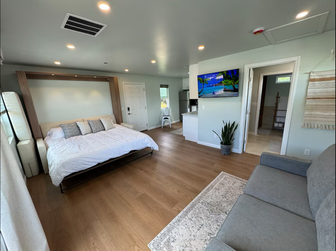 NEWLY Built Studio Apartment with Balcony - Photo 5