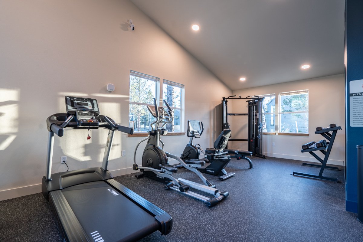 Modern Mountain Living Community with 24/7 Fitness Center - Pet Friendly - Sauna - On-Site Dog Park-Clubhouse 160-102 - Photo 4