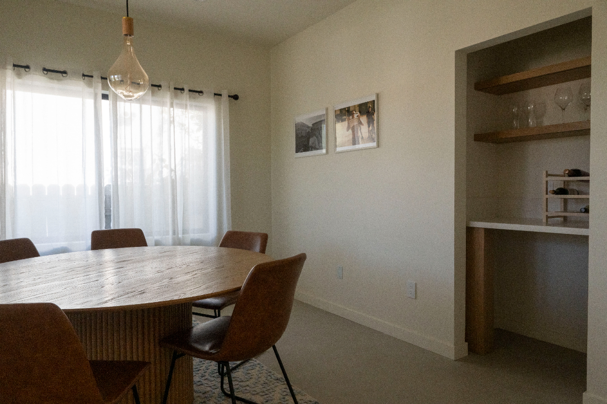 Summer in Venice - SPECIAL RATE/PARKING/2BD- Oakwood Neighborhood - Photo 4