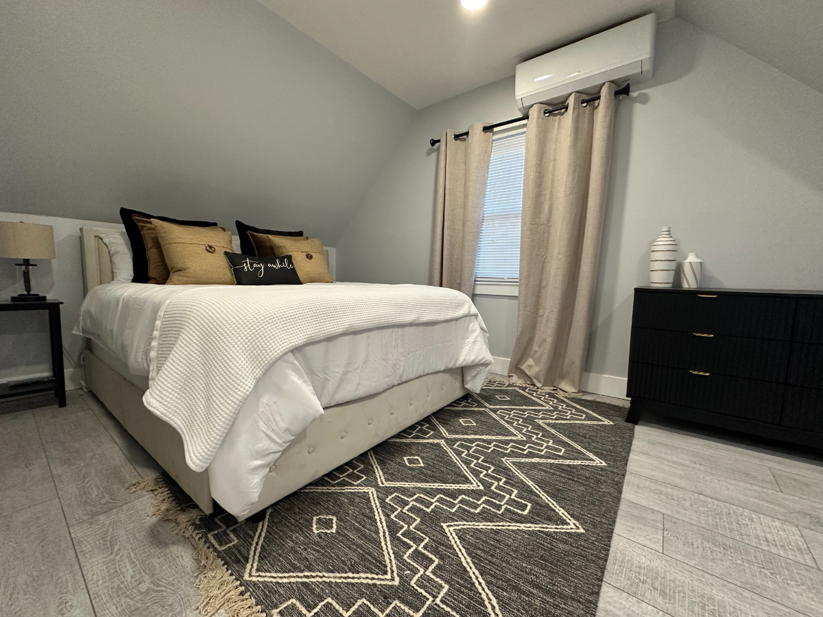 TRAVEL NURSE HAVEN/ Newly renovated 4 Bed 2 bath  Less than 5 miles from 3 Major Hospitals - Photo 11