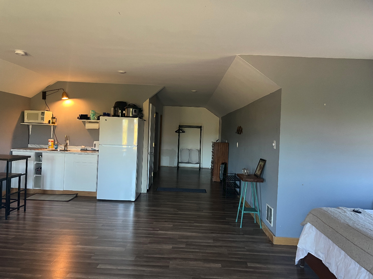 New Loft Apartment - Photo 3
