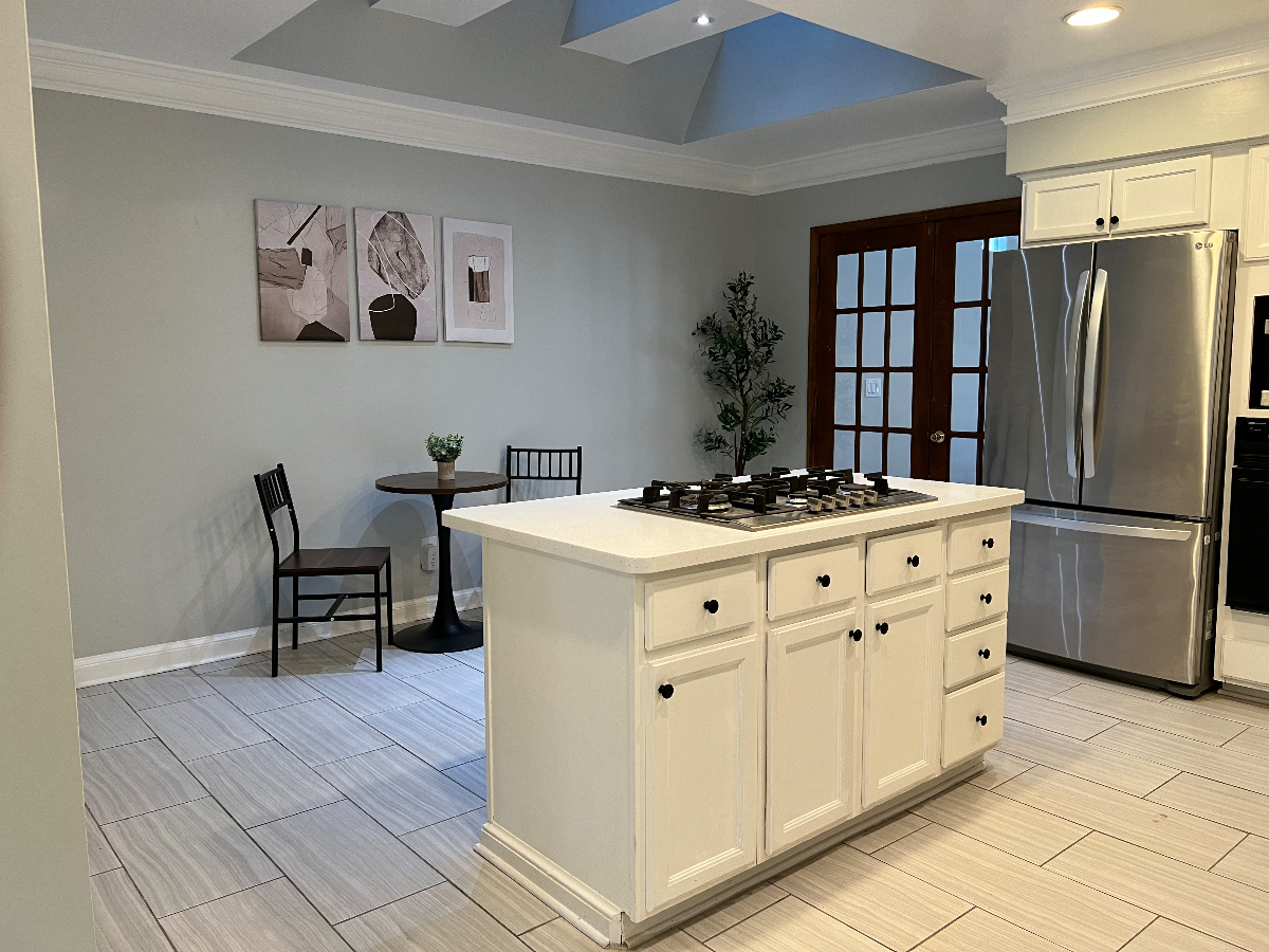Private Bedroom & Bath. Quiet Home Near Green Line Metro. All Utilities Included - Photo 1