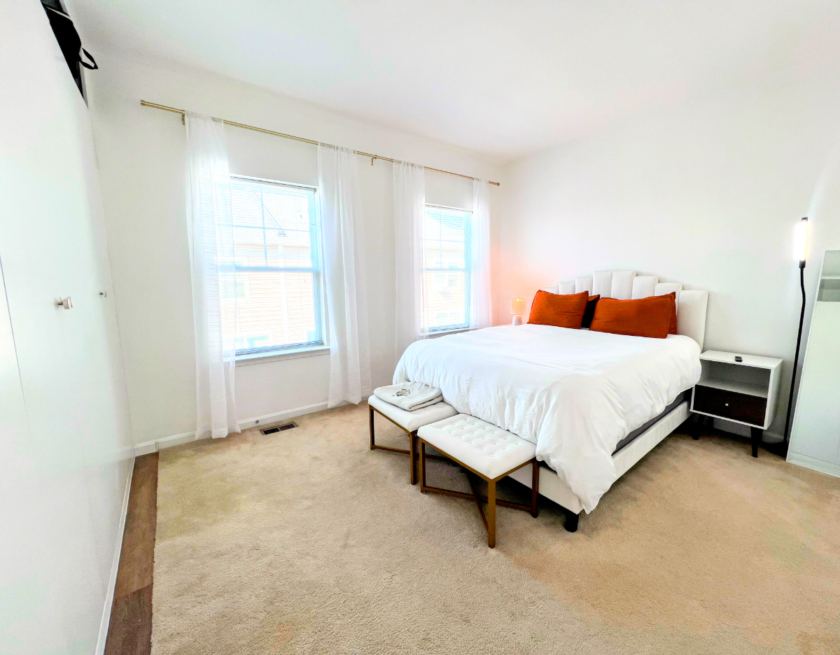 3 Furnished Bedrooms in DC Townhouse - Photo 1