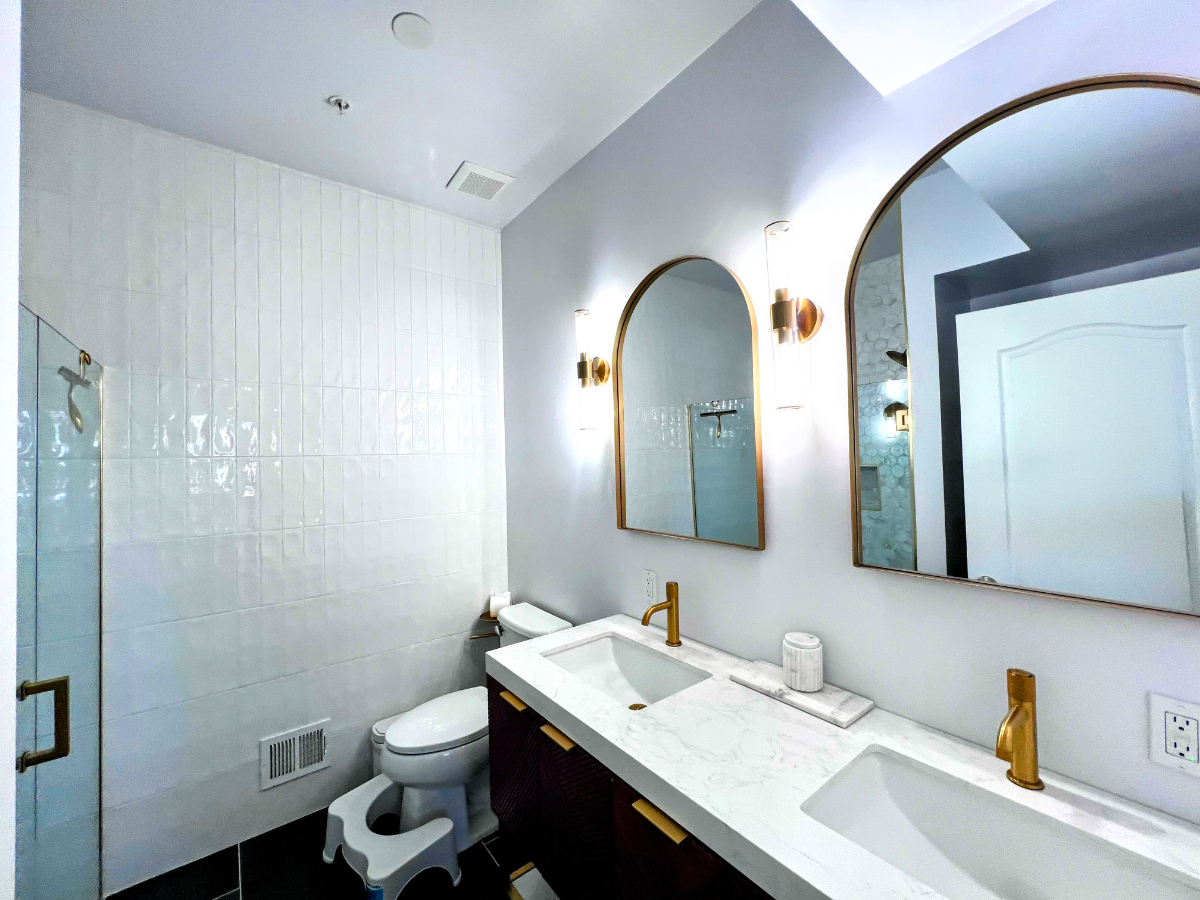 3 Furnished Bedrooms in DC Townhouse - Photo 3
