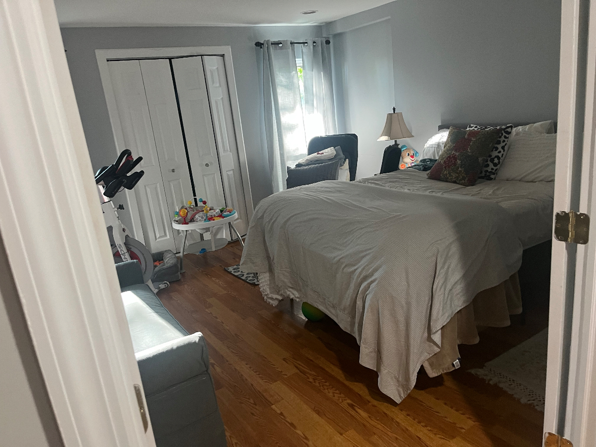 Cozy one bedroom full bath separate from main house with its own entrance. - Photo 3