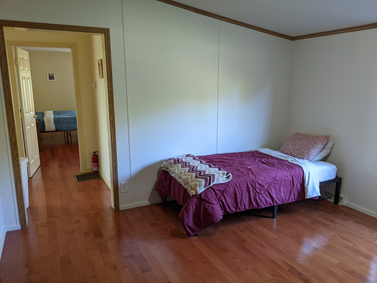 Large 1-Bedroom 'Treetop' Countryside Apartment - Photo 6