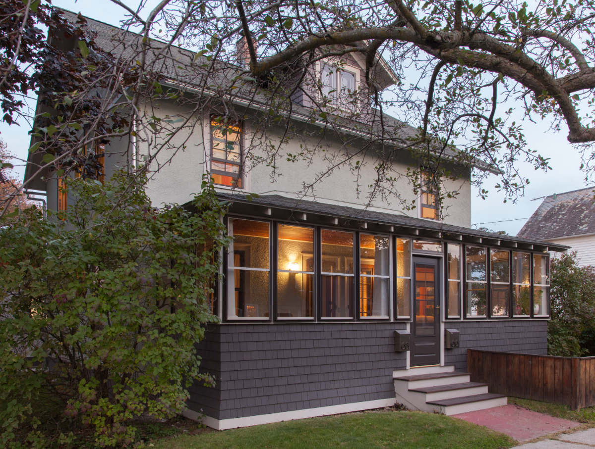 Cozy Bright Apartment in Quiet Neighborhood - Photo 4
