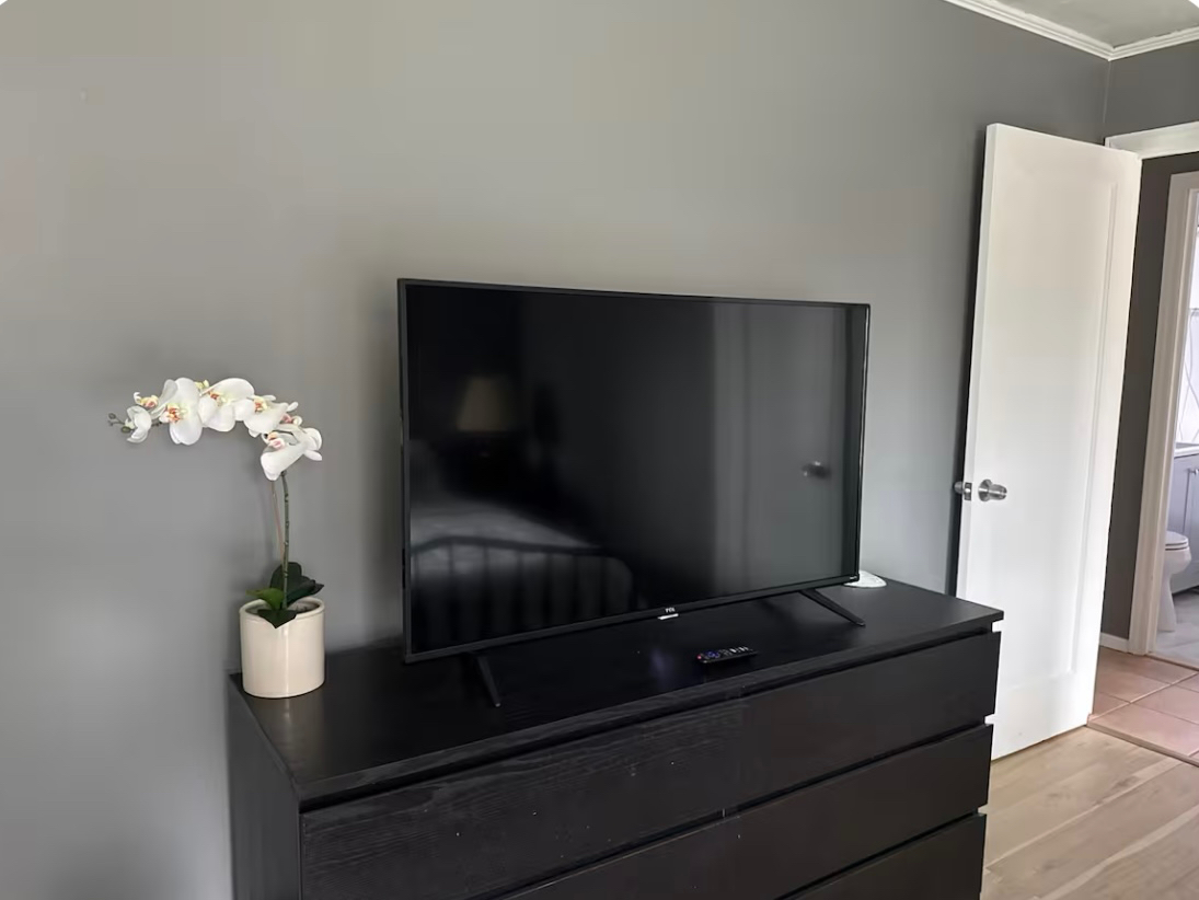 Newly Renovated Home in Mastic Beach - Photo 3