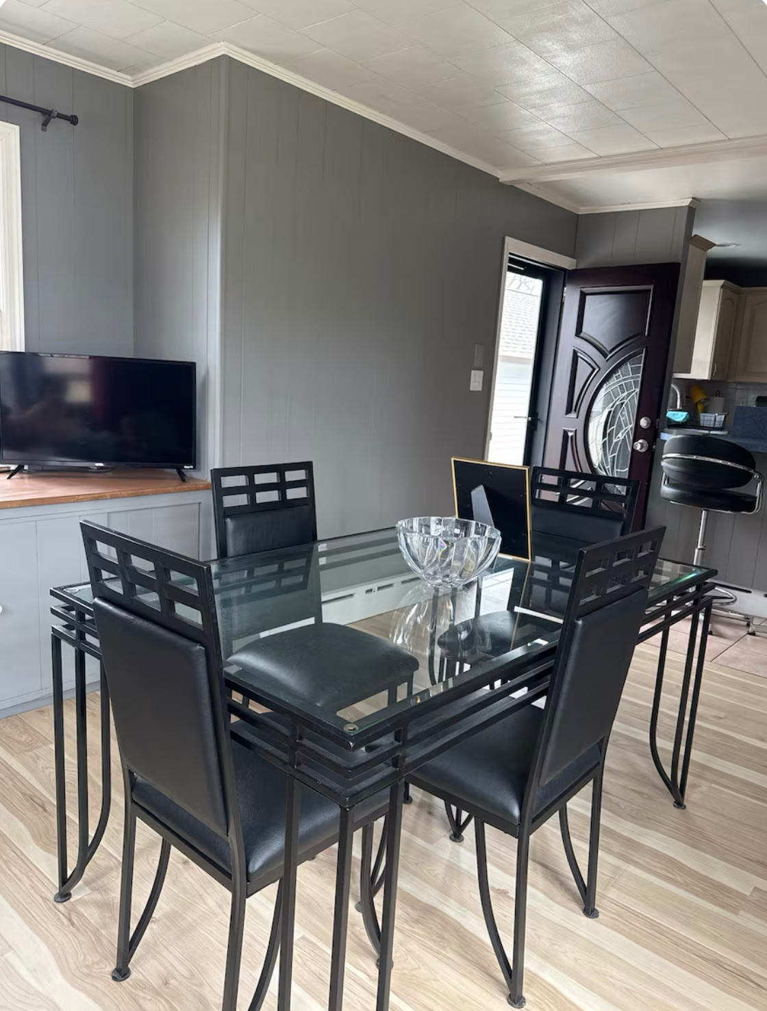 Newly Renovated Home in Mastic Beach - Photo 6