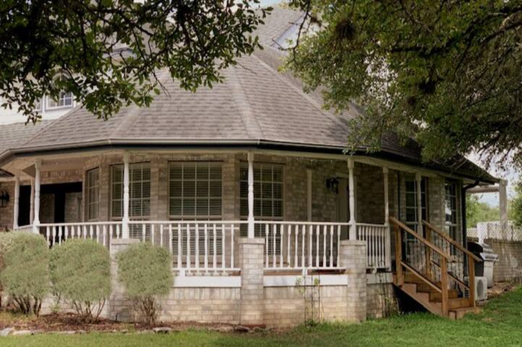 G, 1st Floor 1BR Beautiful View in Prime Location - Photo 1