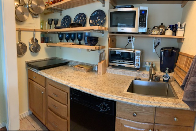G, 1st Floor 1BR Beautiful View in Prime Location - Photo 8