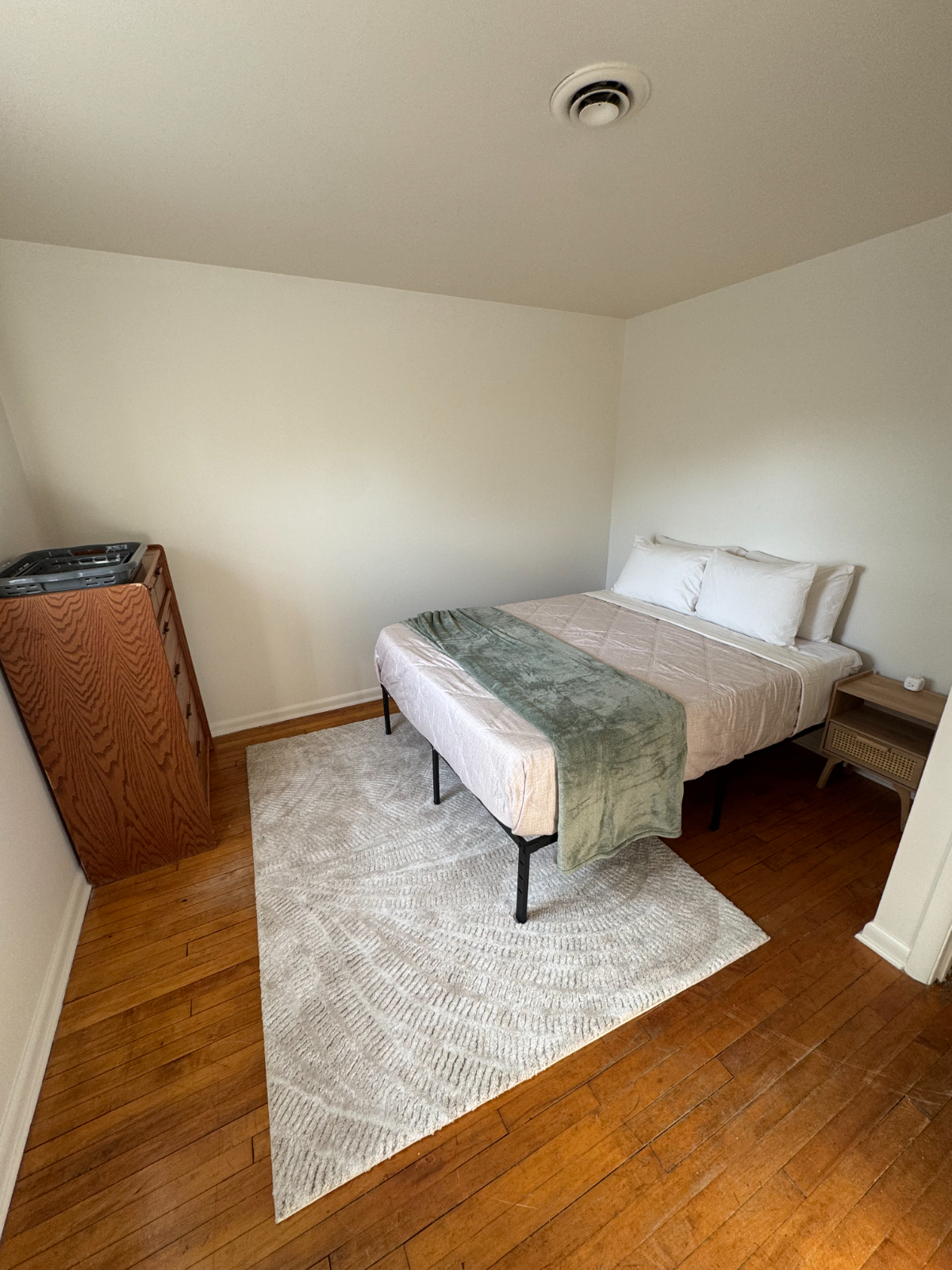 2 BR - LAUNDRY - NO PET FEE - Photo 11