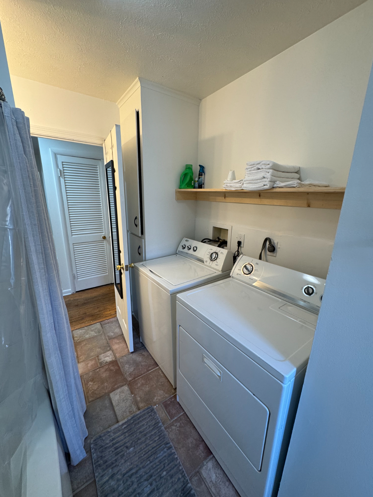 2 BR - LAUNDRY - NO PET FEE - Photo 7