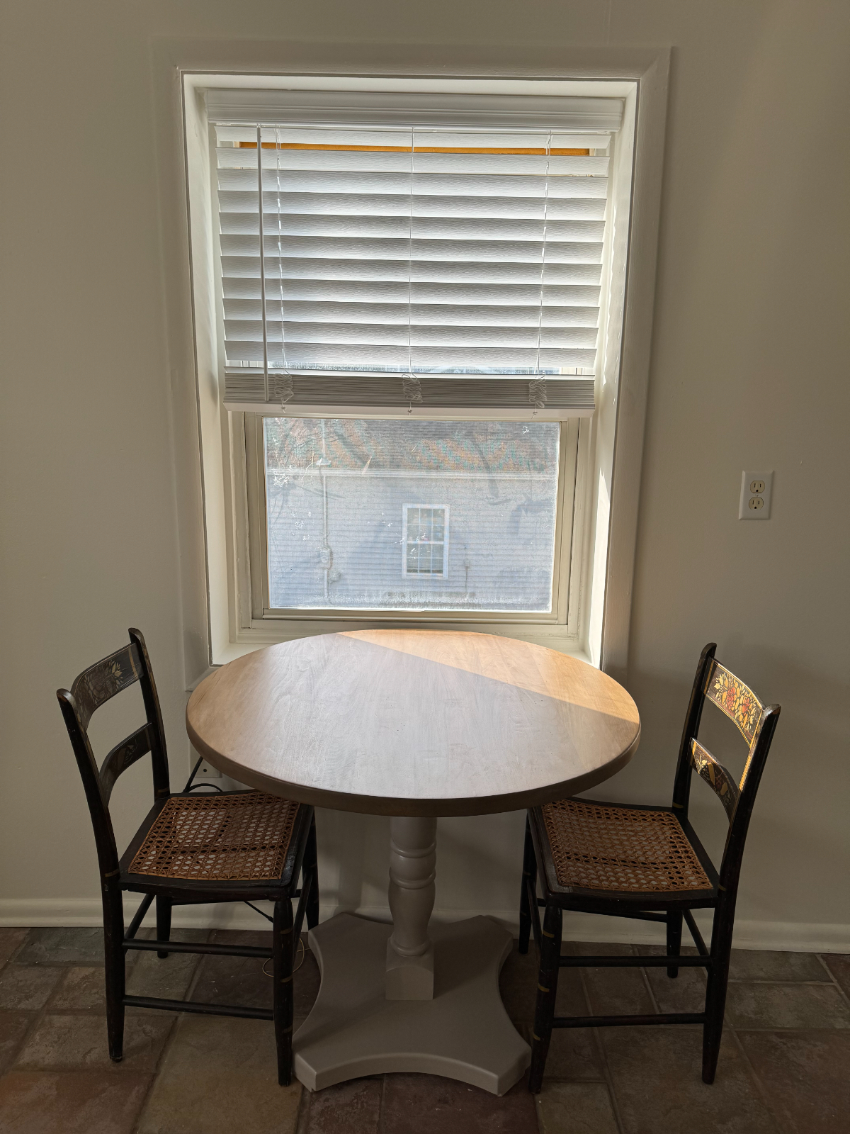 2 BR - LAUNDRY - NO PET FEE - Photo 4