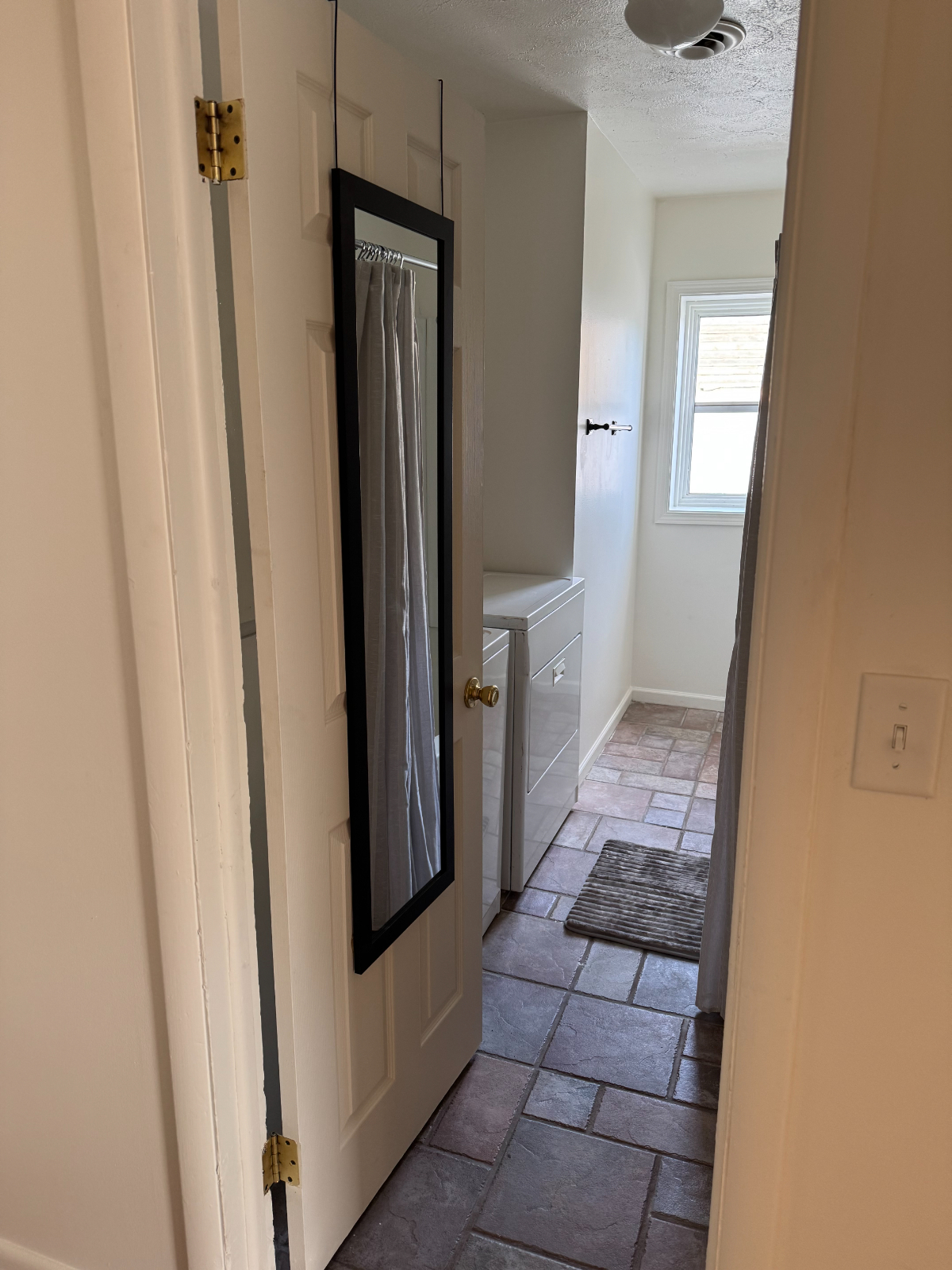 2 BR - LAUNDRY - NO PET FEE - Photo 5