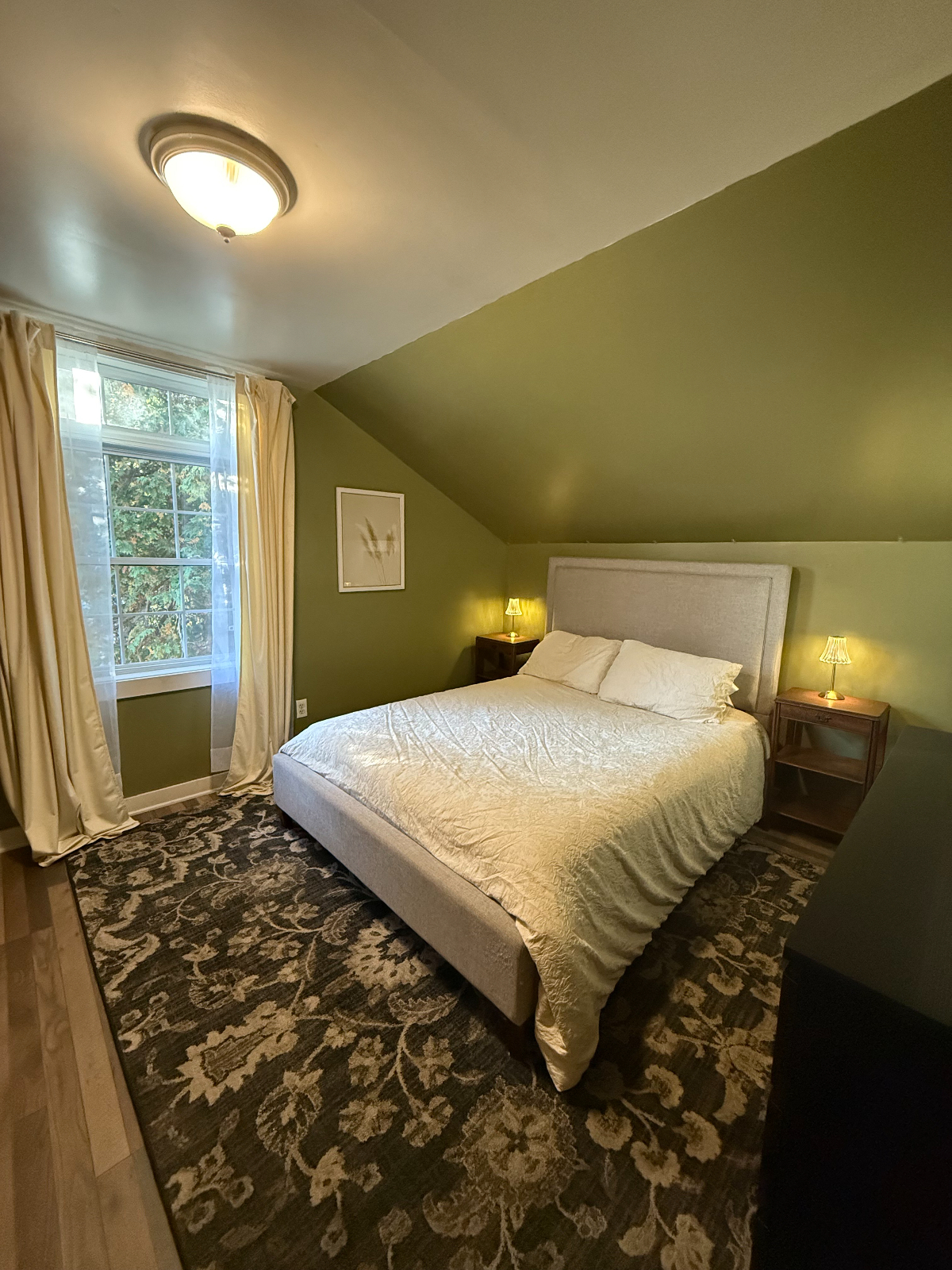 Cozy Private Suite Central To Everything - Photo 1