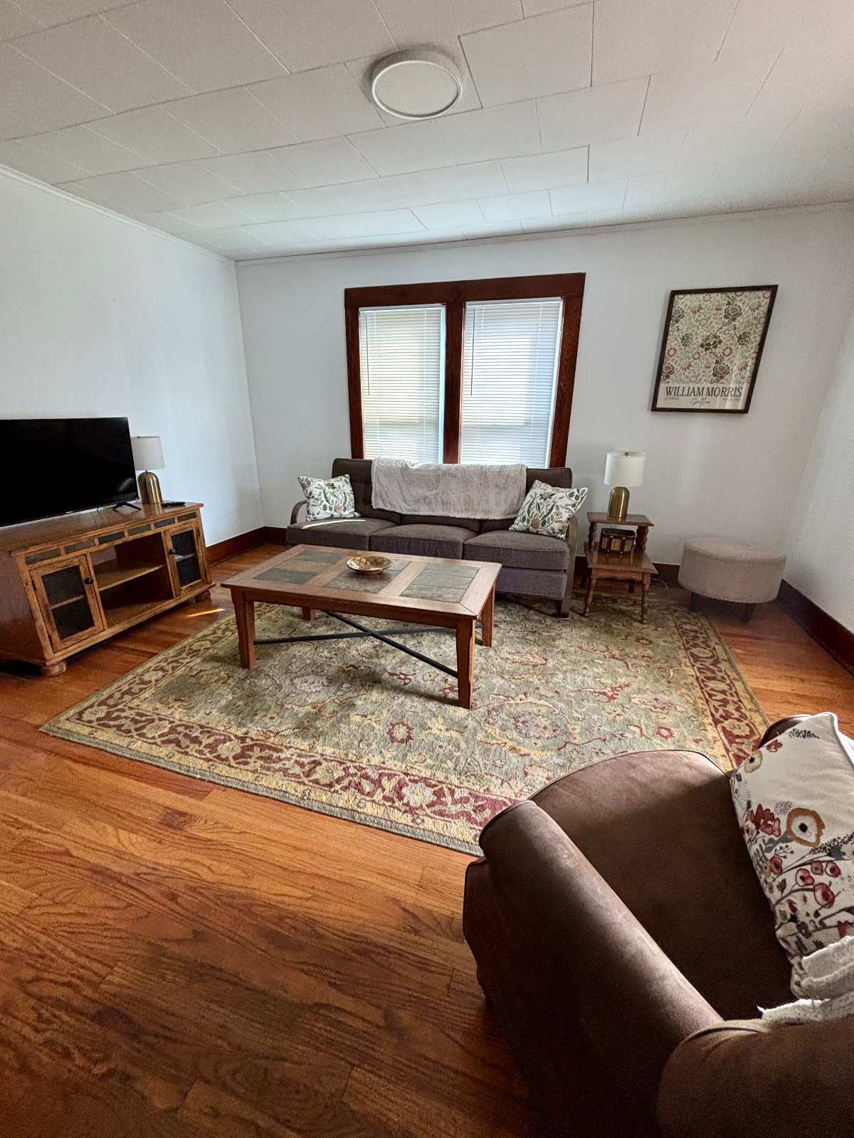 Newly renovated 2 bedroom duplex - Photo 7