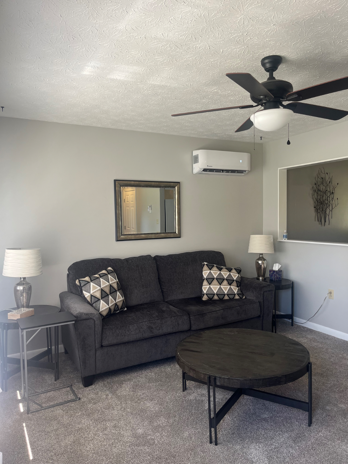 Cute, cozy and convenient  efficiency. - Photo 2
