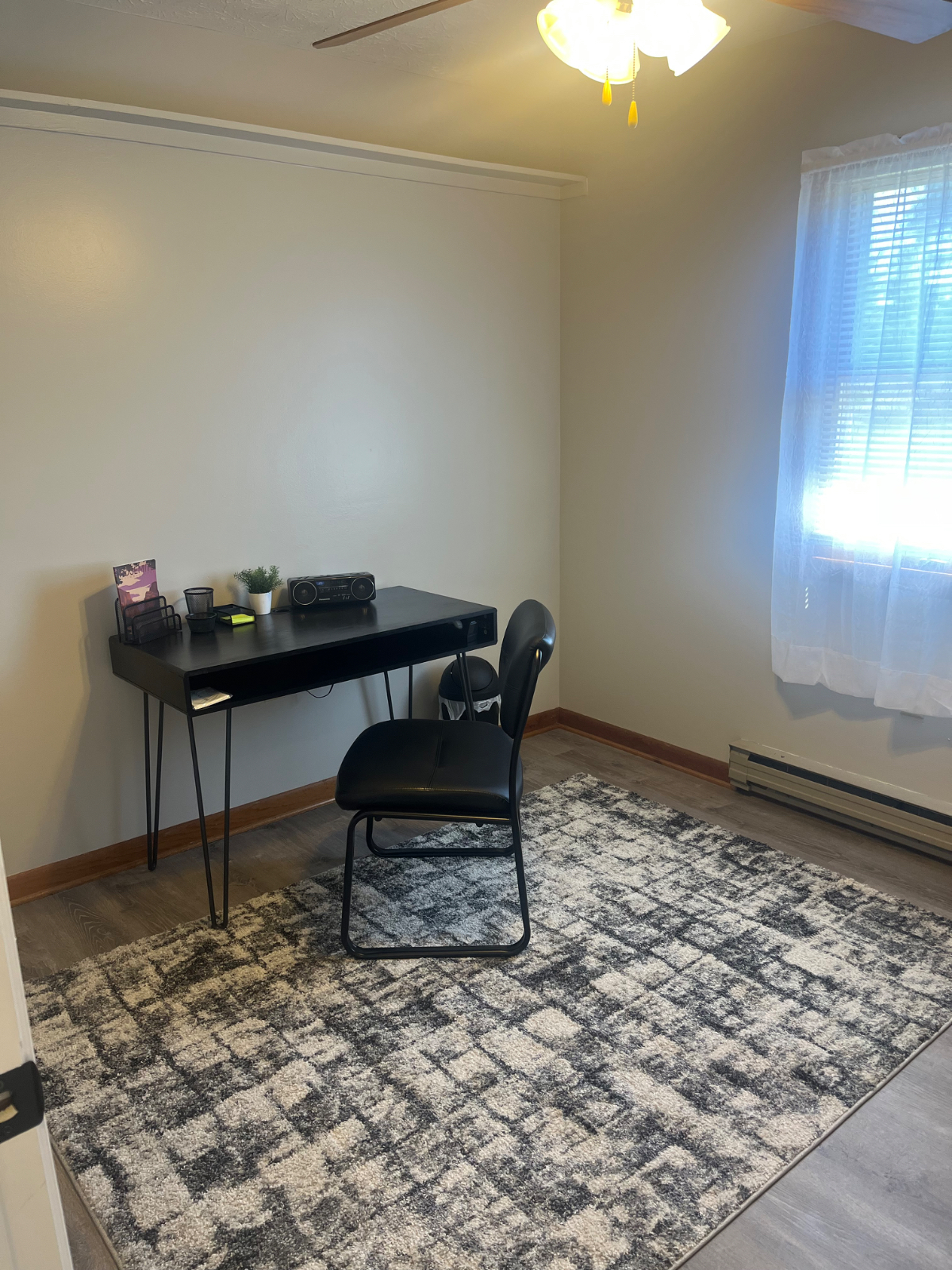 Cute, cozy and convenient  efficiency. - Photo 8