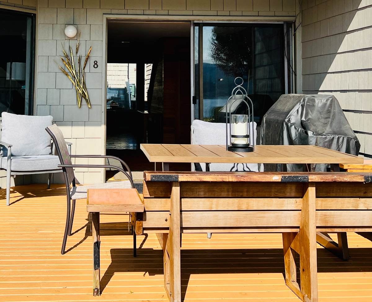 Spacious Lakeside Condo with Stunning Views - 6-8 month lease - Photo 3