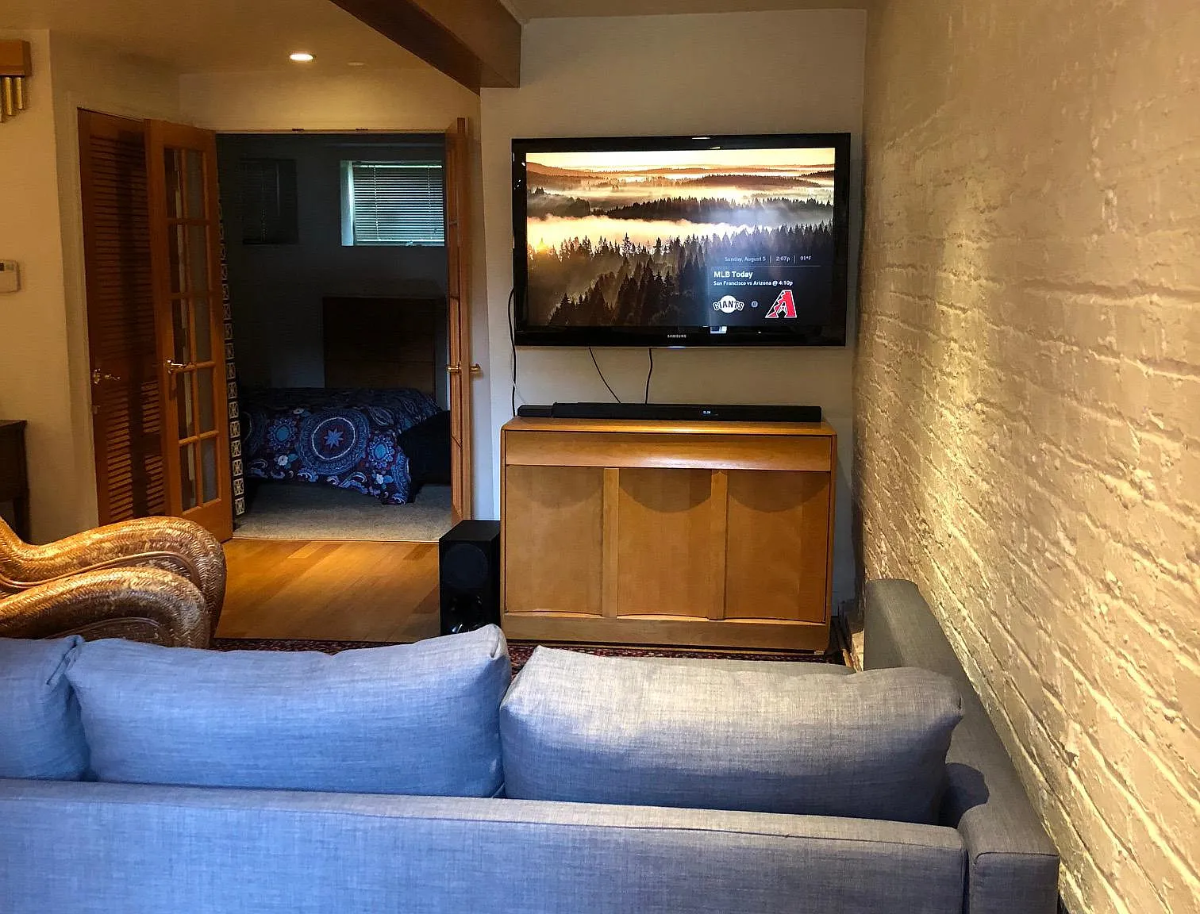 Fully Furnished Room Near U Street with In-Unit Laundry and More - Photo 4