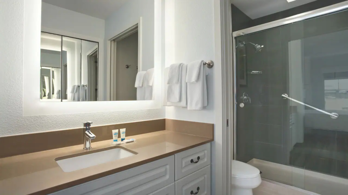 King Studio Suite - Photo 2