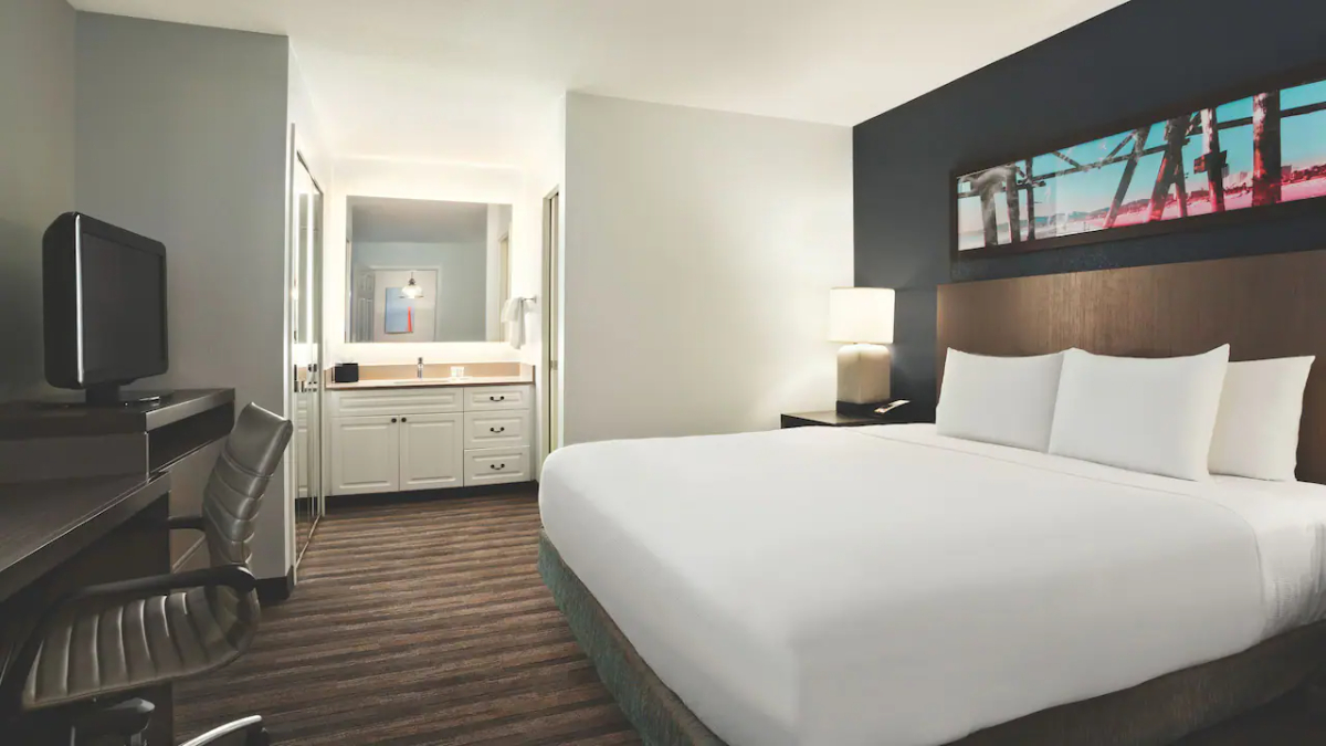 King Studio Suite - Photo 4