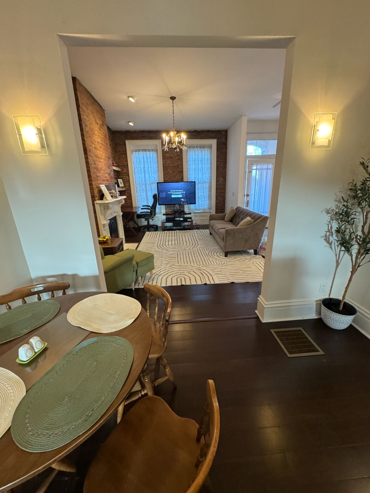 Fully Furnished Victorian Home with River Views Downtown Wheeling - Photo 6