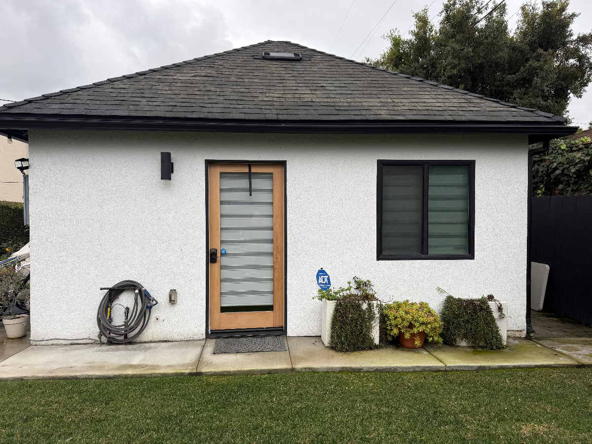 Private back house (ADU) near USC/ Kaiser- Washer, Dryer, Easy Living - Photo 5