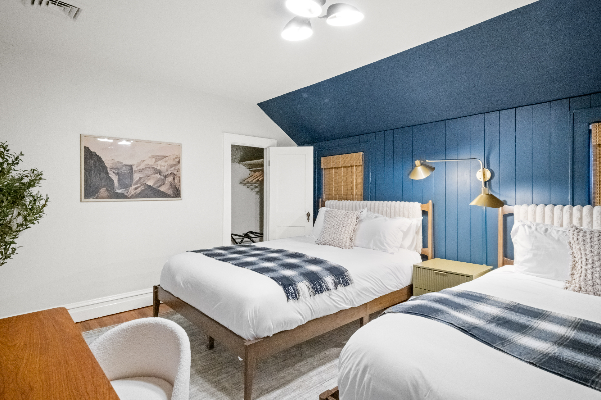 Adventure and Comfort Combined Furnished Oak Hill Haven - Photo 12