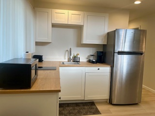 Enjoy Coastal Living in this Quiet, Newly Renovated One Bedroom/One Bath Cottage - Photo 4