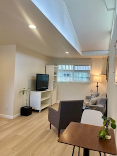 Enjoy Coastal Living in this Quiet, Newly Renovated One Bedroom/One Bath Cottage - Photo 3
