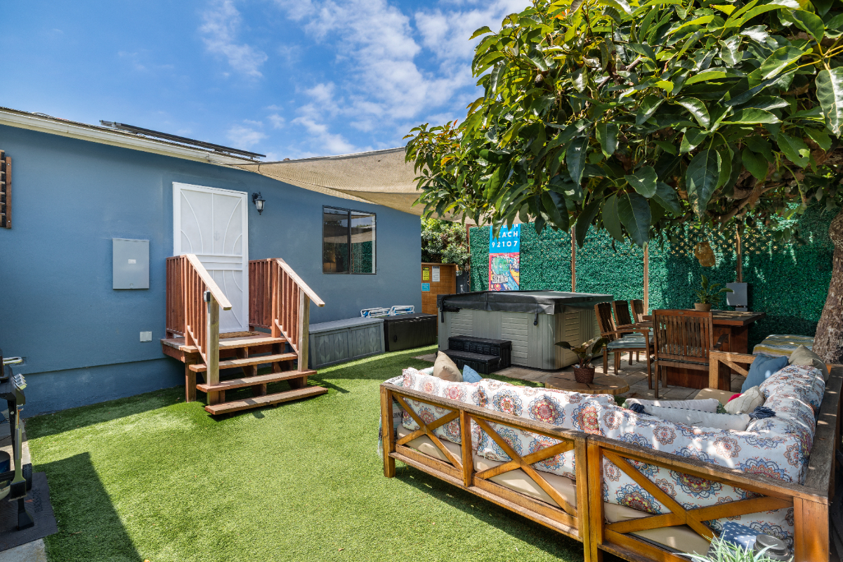 Beach Villa - Free Parking - Walk to Sunset Cliffs - Photo 1