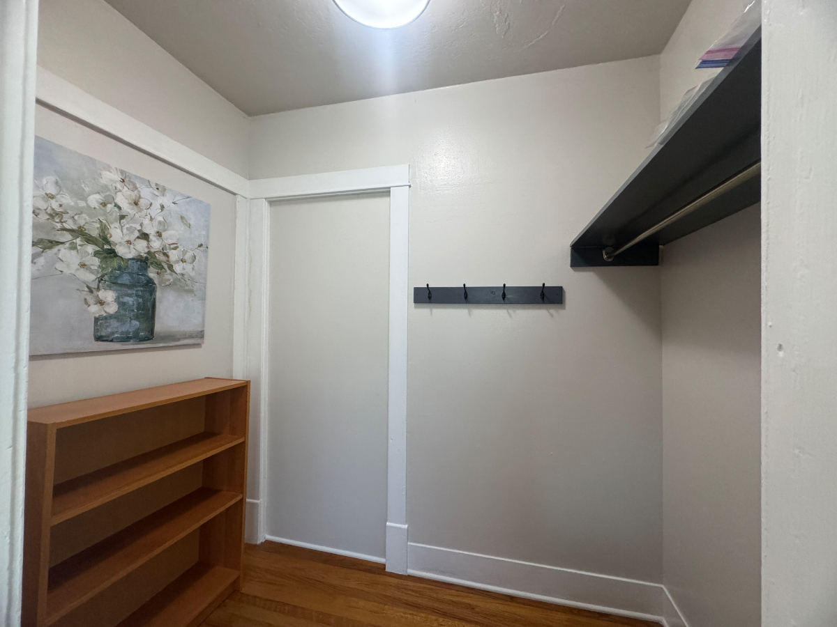 Beautiful 3 bedroom Home Fully Furnished Home - Photo 12