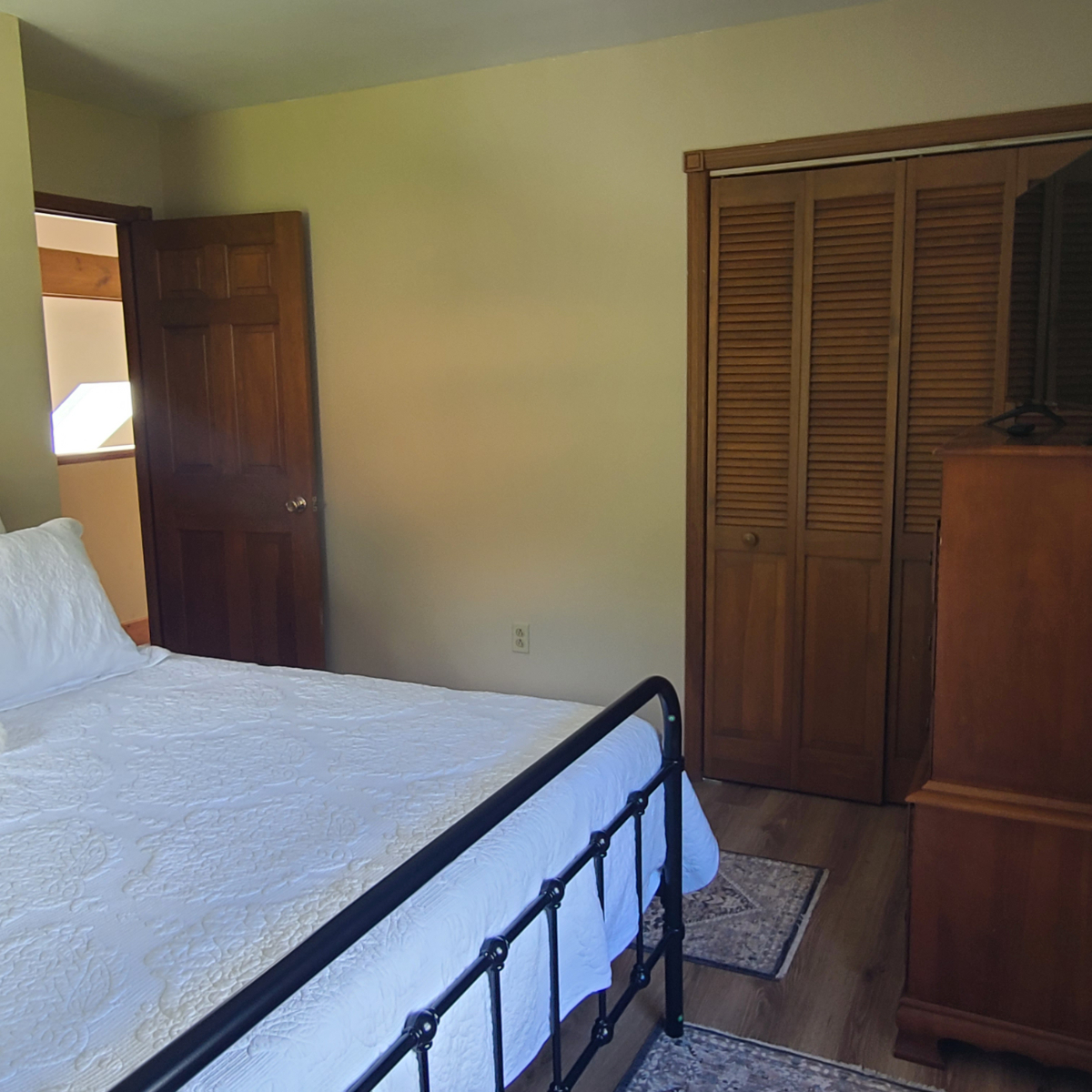 Bennington Woodford House in Private Community - Photo 12