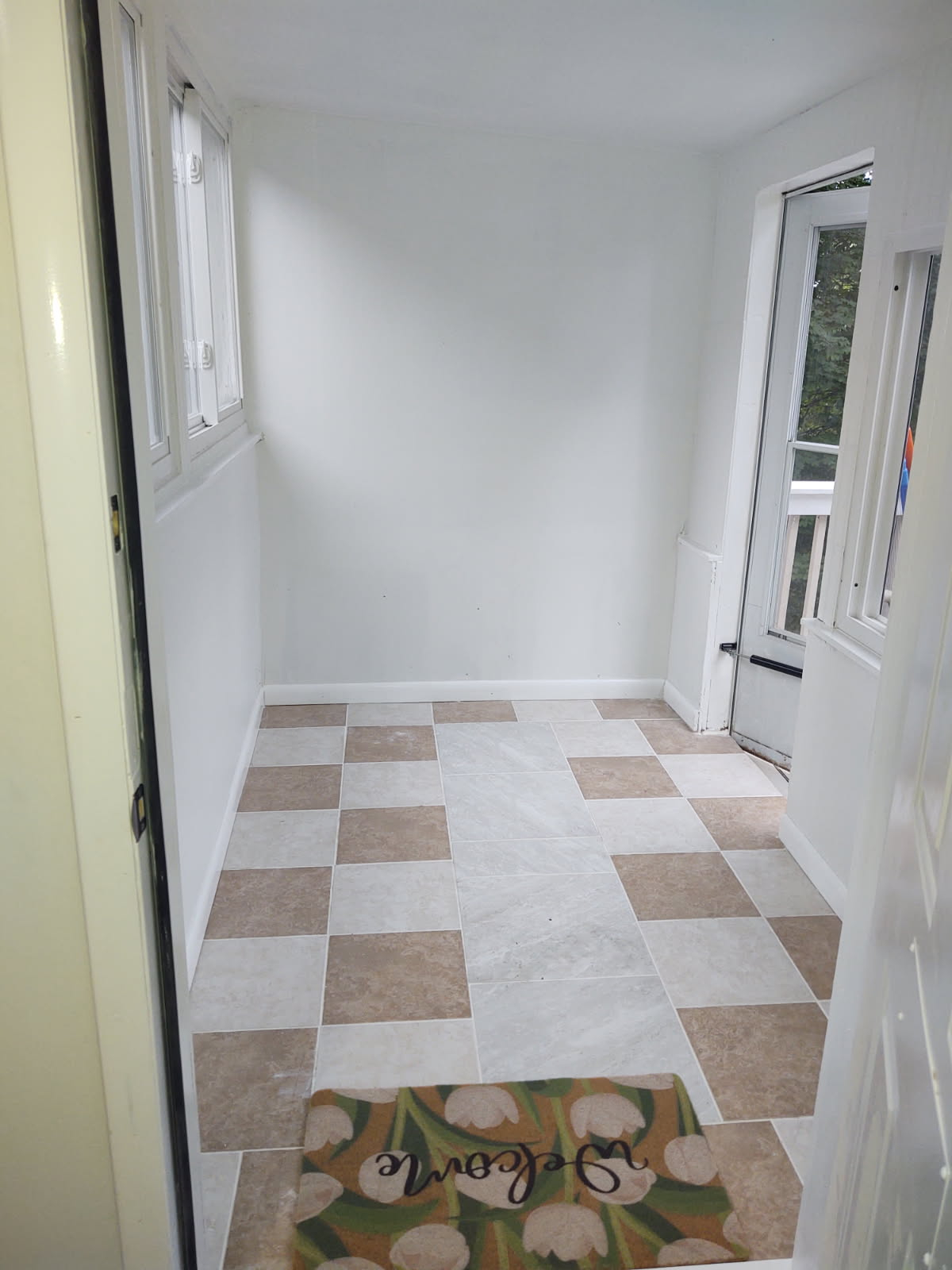 2,400  Fully Furnished, 1 Bedroom 1 Bathroom Apartment Call 412.401.7324 - Photo 6