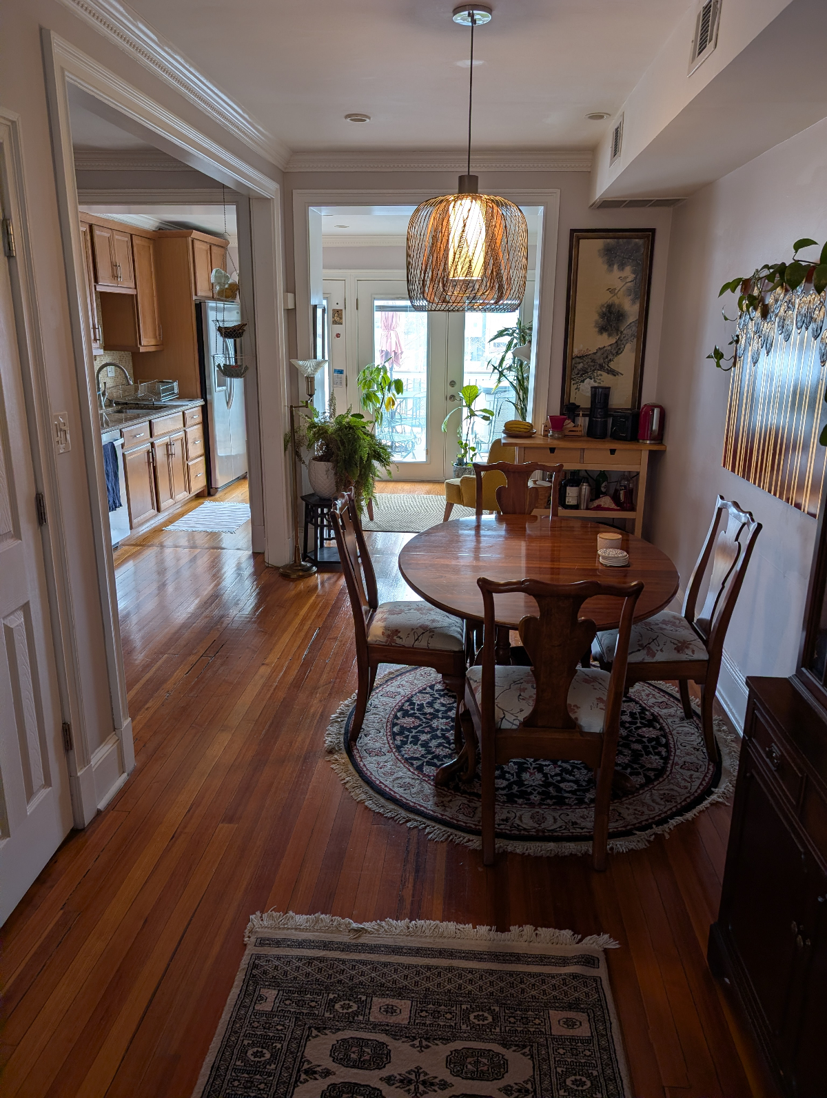 Cozy DC rowhouse with well-stocked kitchen - Photo 4