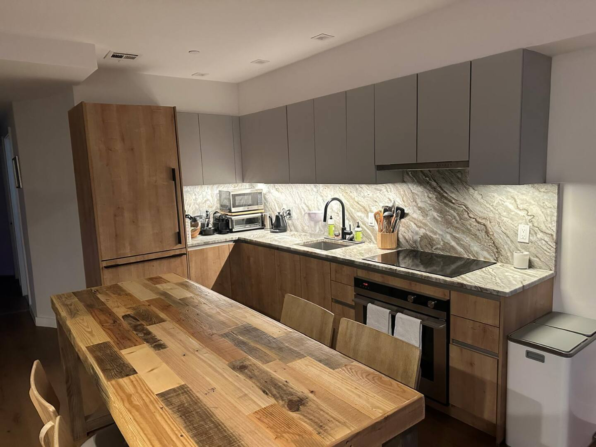Luxury 3BR Penthouse in Greenpoint, Brooklyn - Fully Furnished - Photo 3