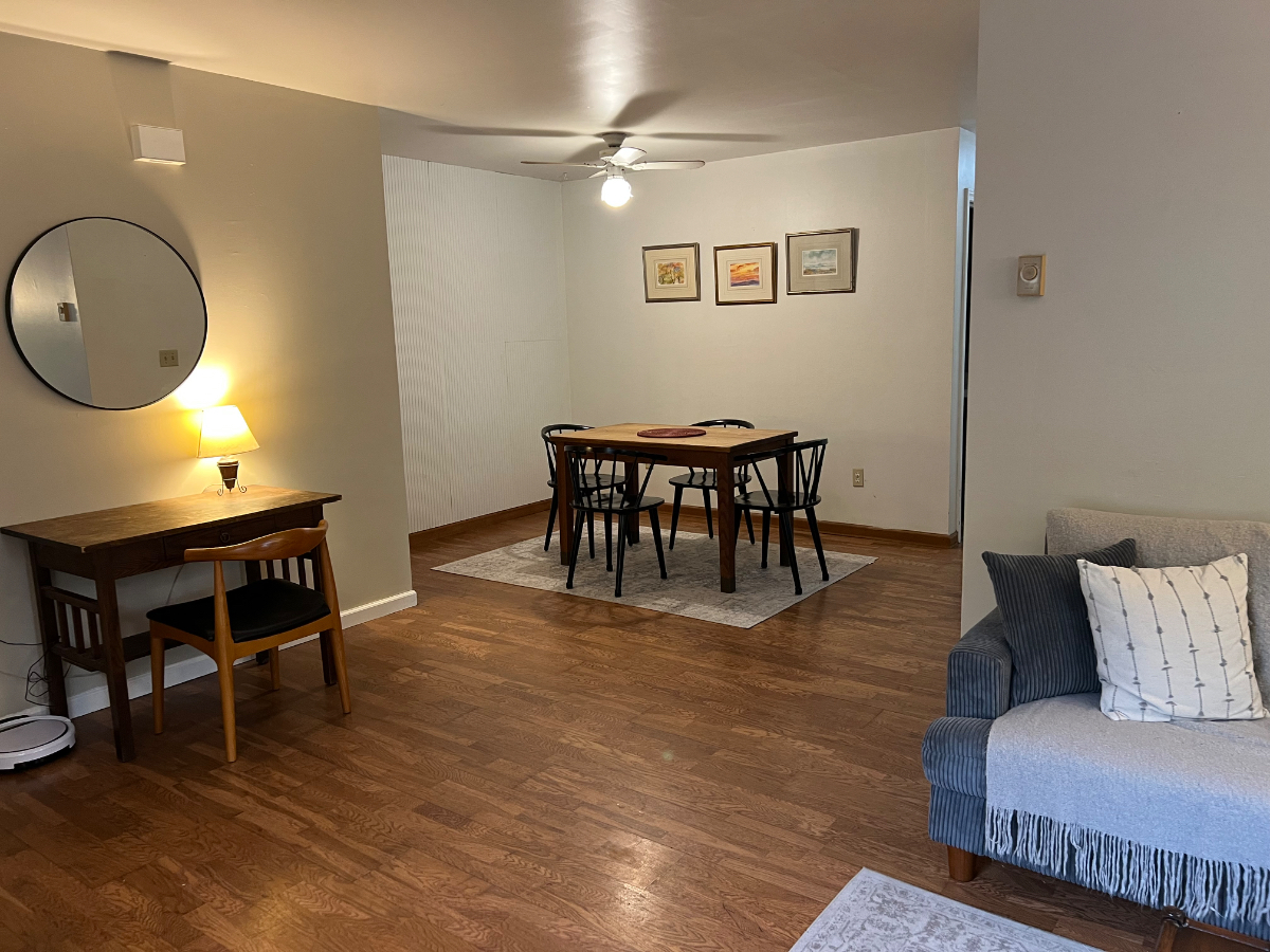 Cozy 2 Bedroom Apartment - Photo 4