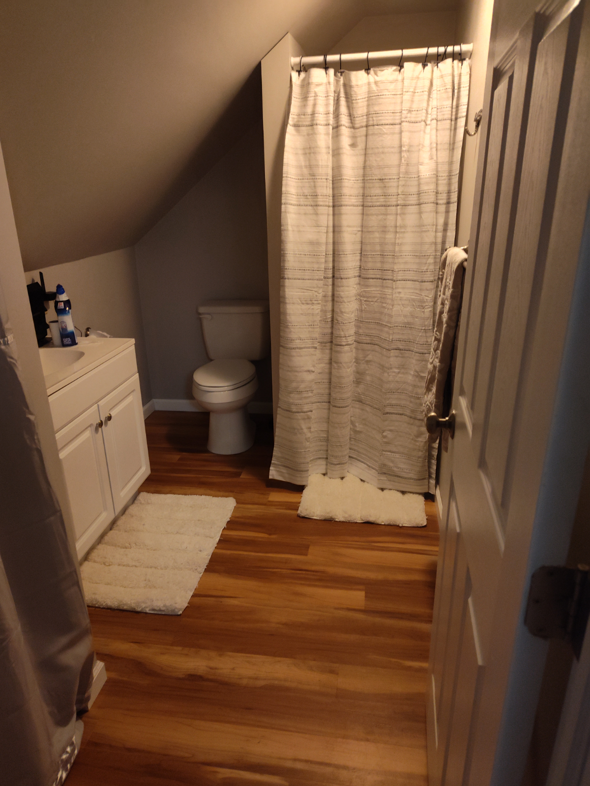 Guest House Top Floor - Photo 7